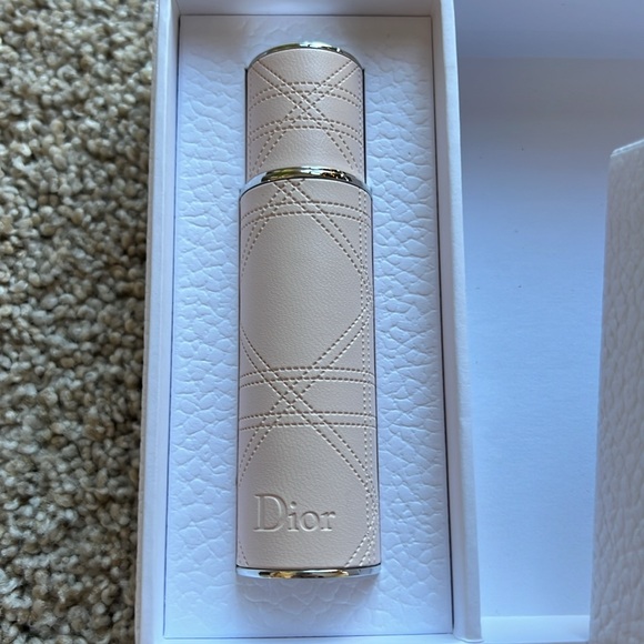 Dior Travel Pouch & Refillable Miss Dior NIB - Picture 2 of 6